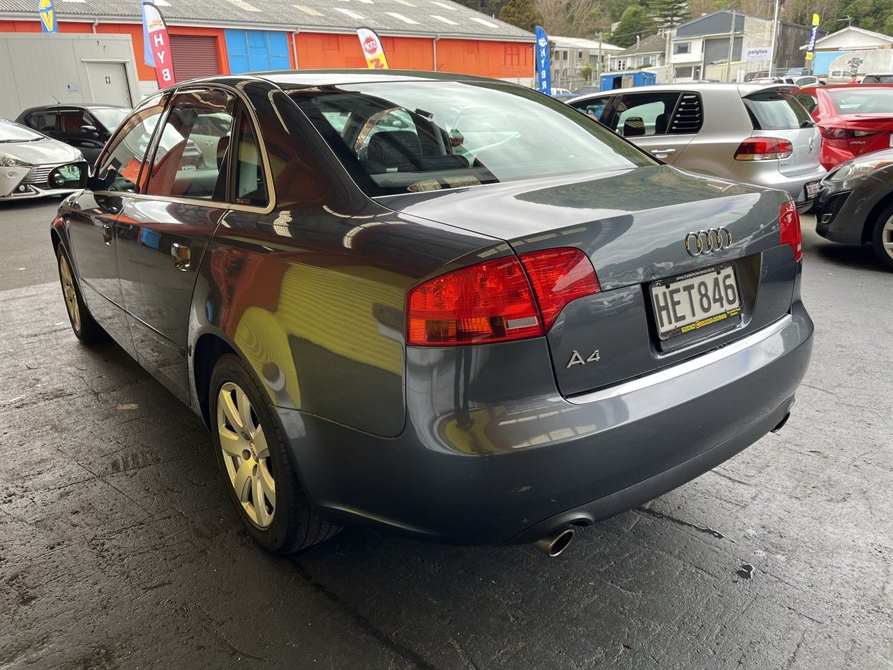 Vehicle image 4