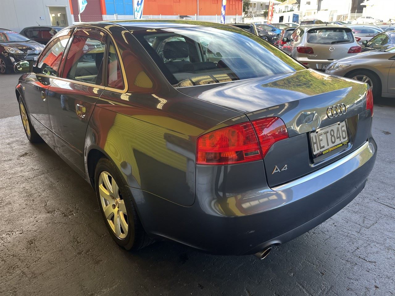 Vehicle image 4
