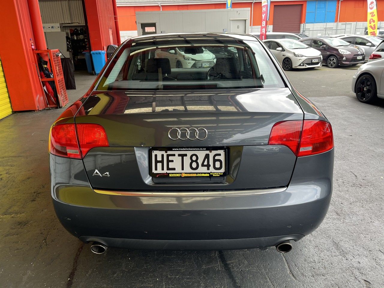 Vehicle image 5