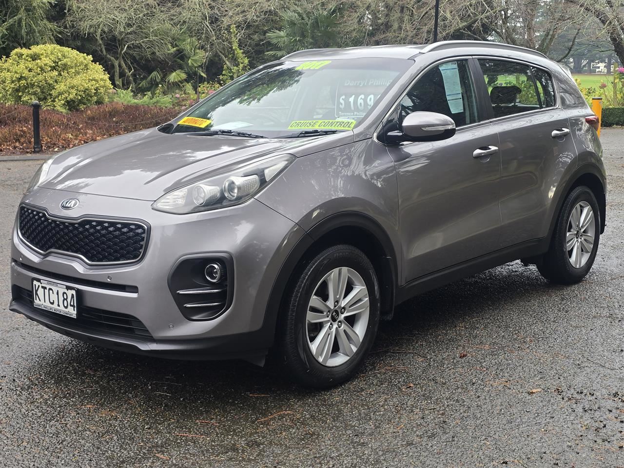 Vehicle image 3