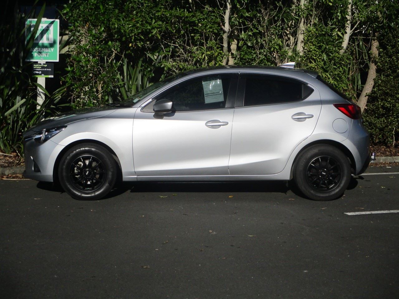 Vehicle image 2