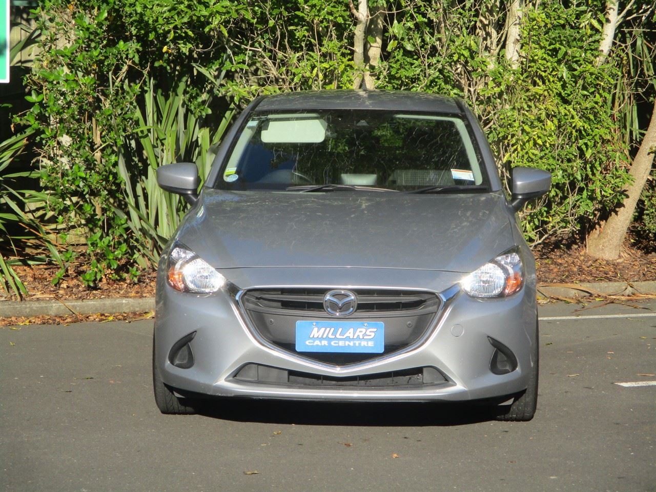 Vehicle image 3