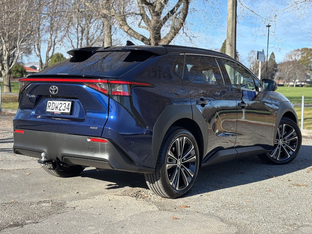 Vehicle image 5