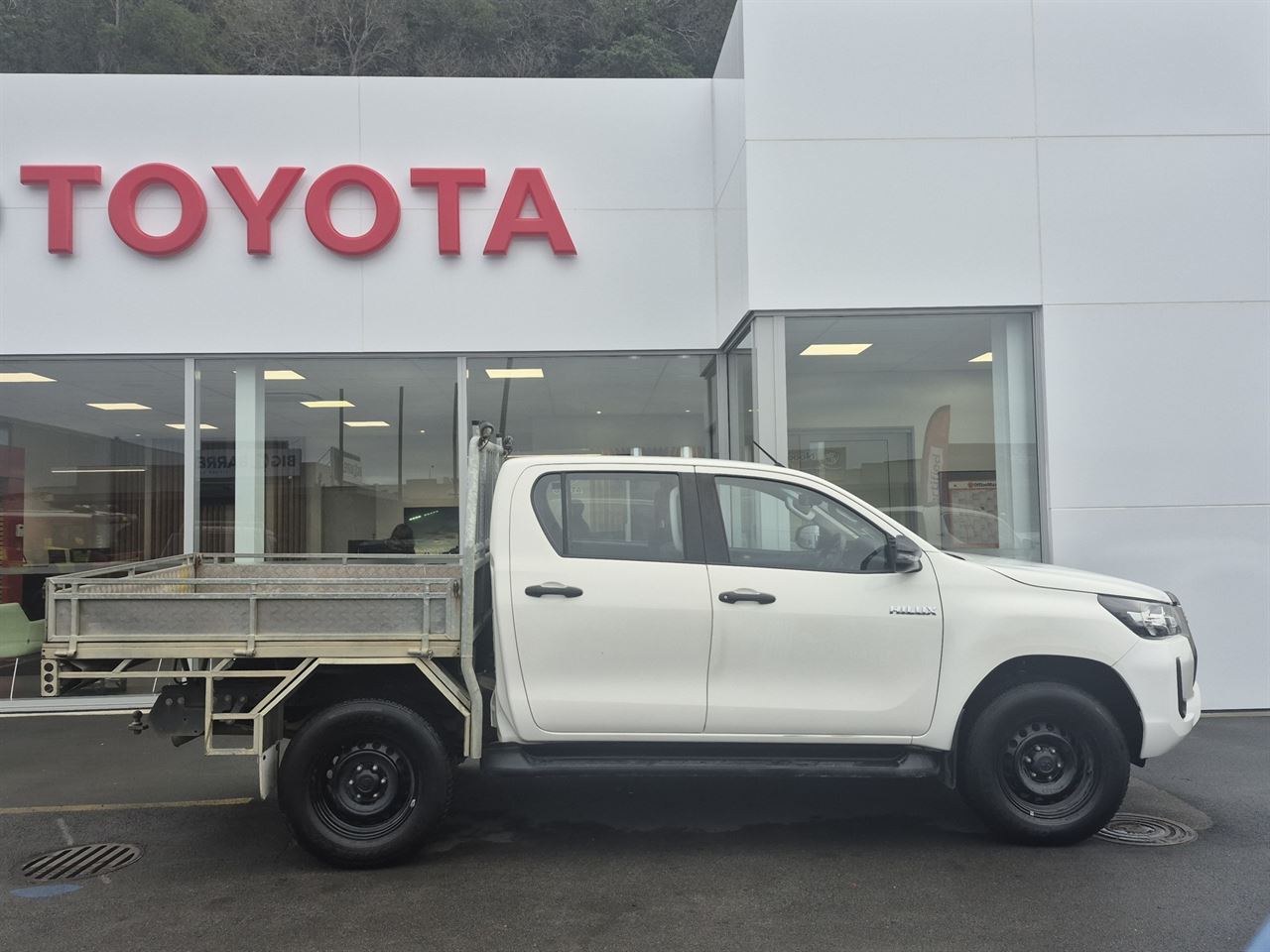 Vehicle image 2