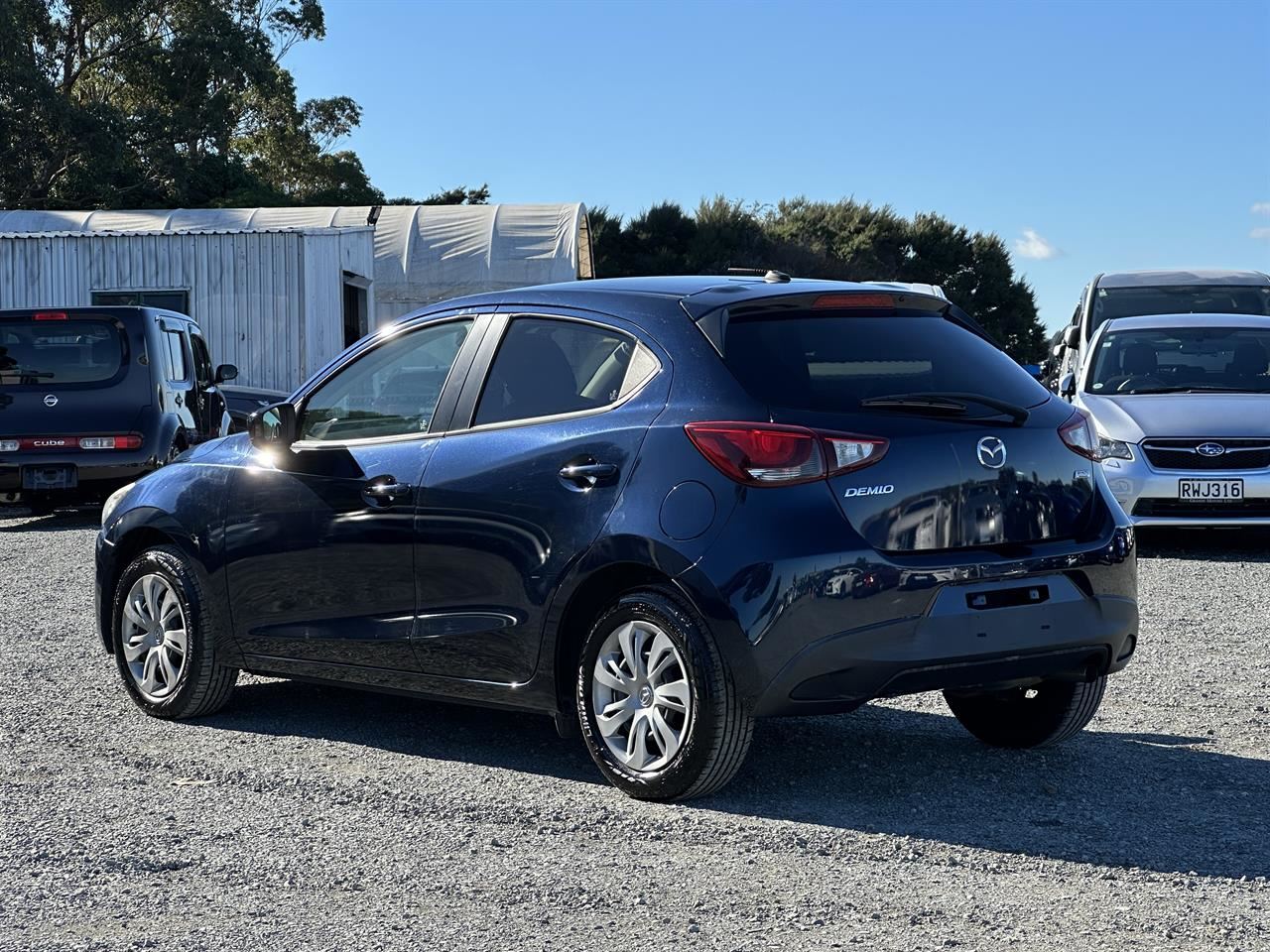Vehicle image 5