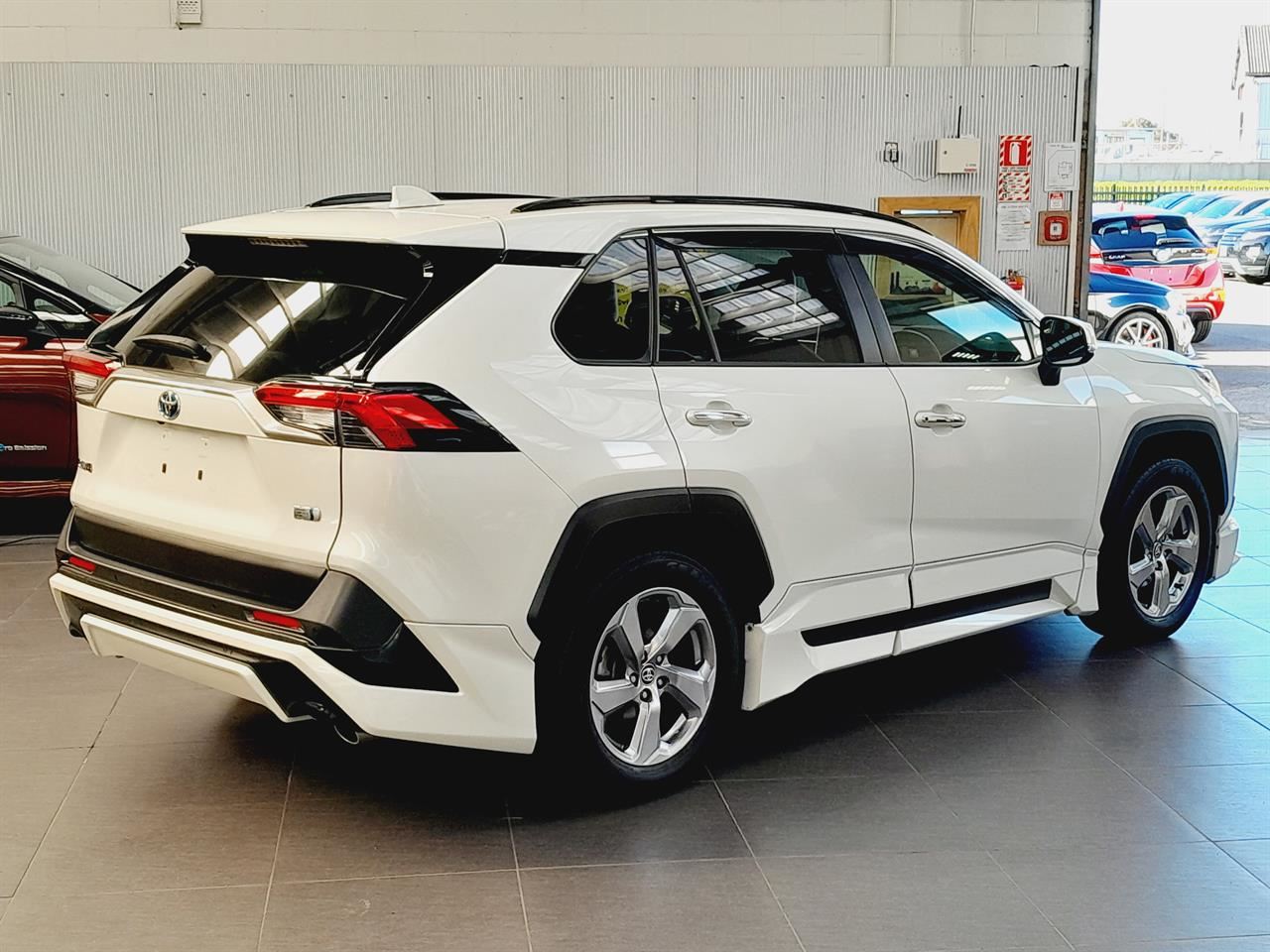 Vehicle image 3