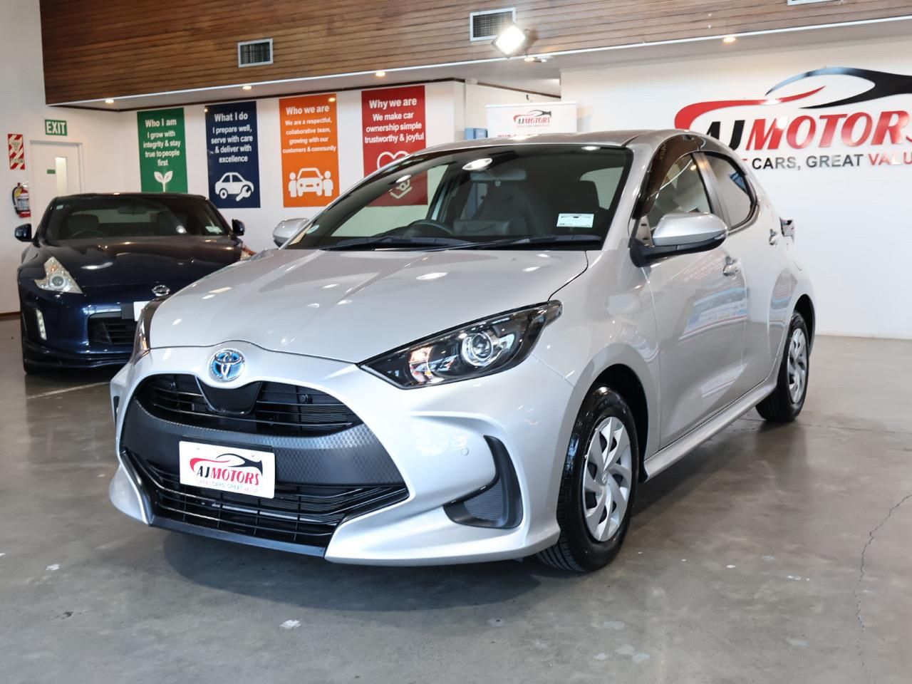 Vehicle image 3