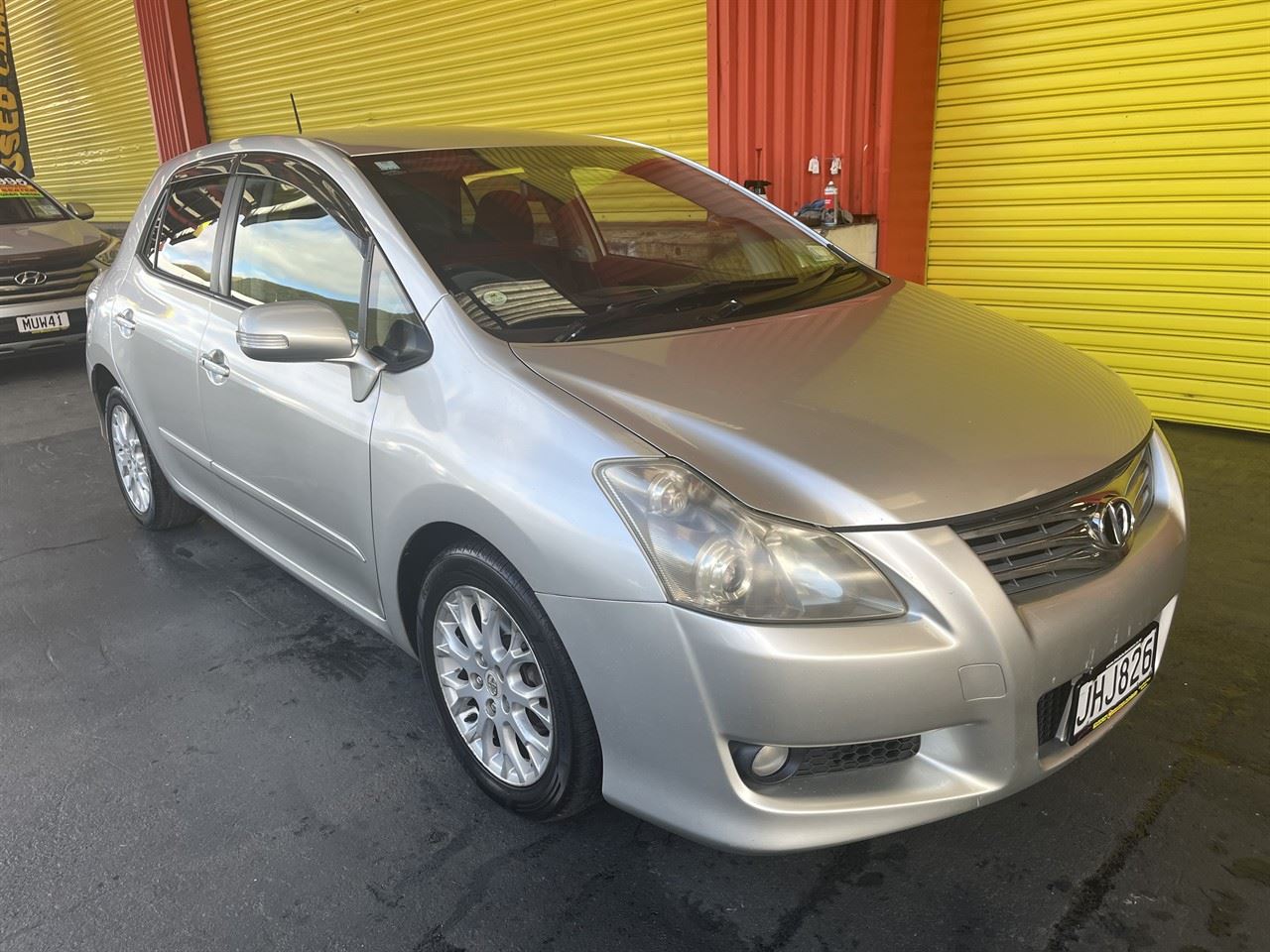 Vehicle image 1
