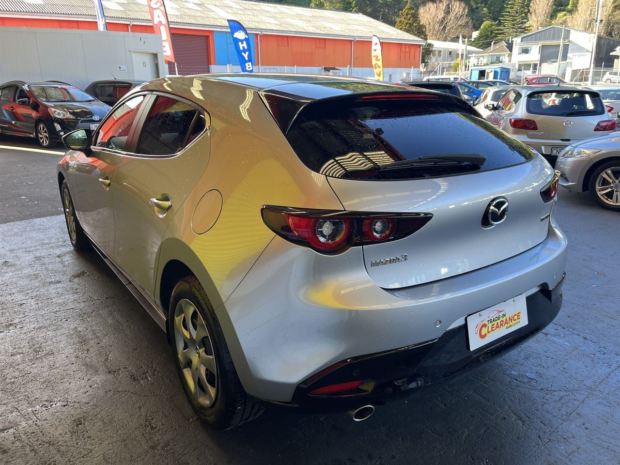 Vehicle image 4