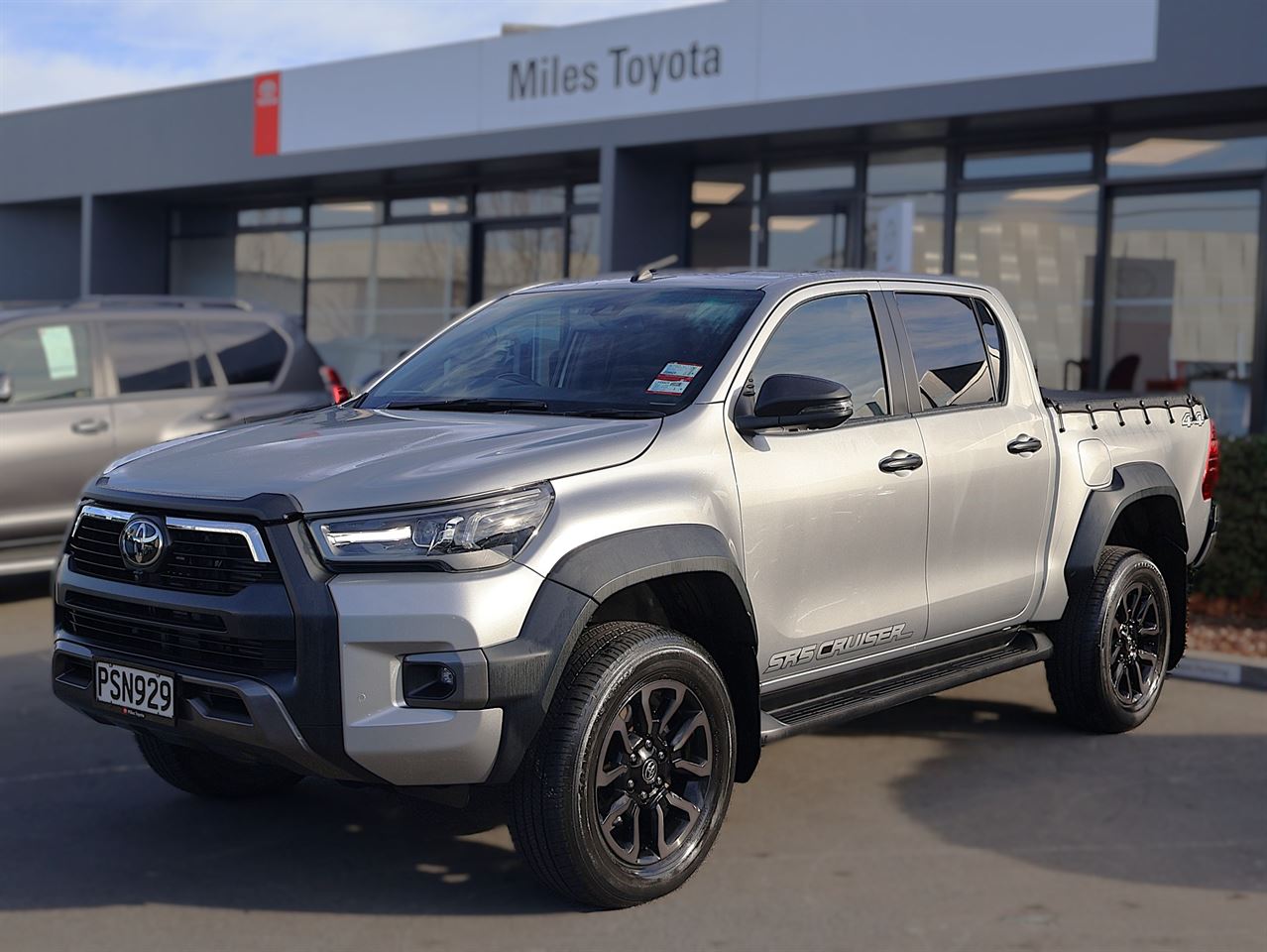 Vehicle image 3
