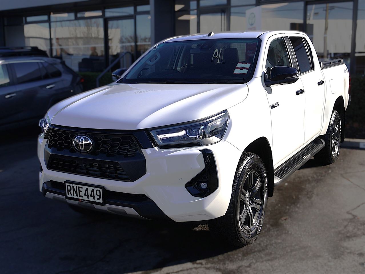 Vehicle image 3