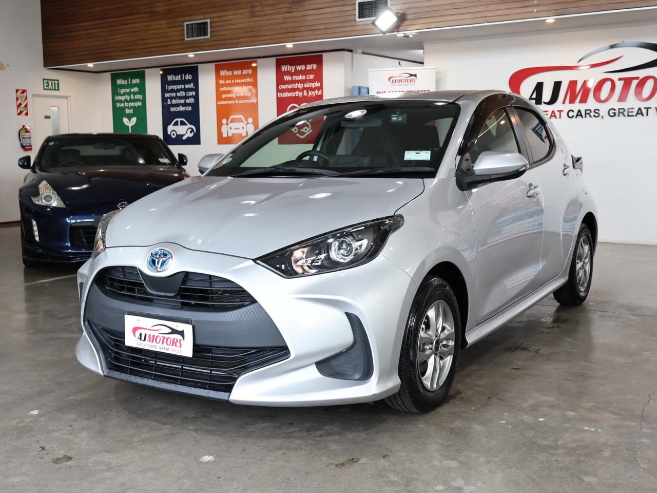 Vehicle image 3