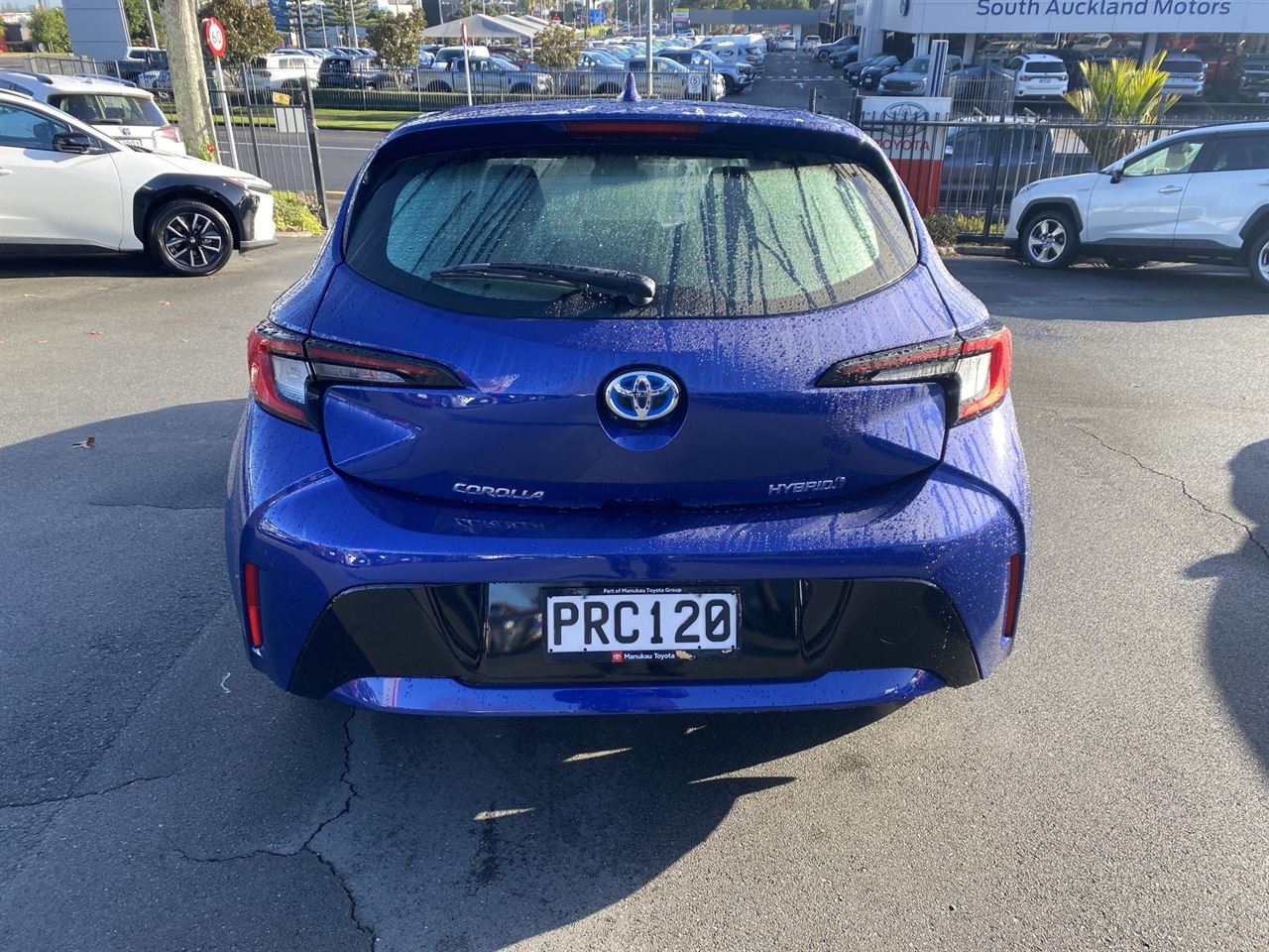 Vehicle image 3