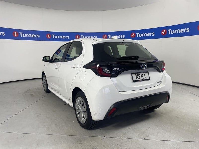 Vehicle image 5