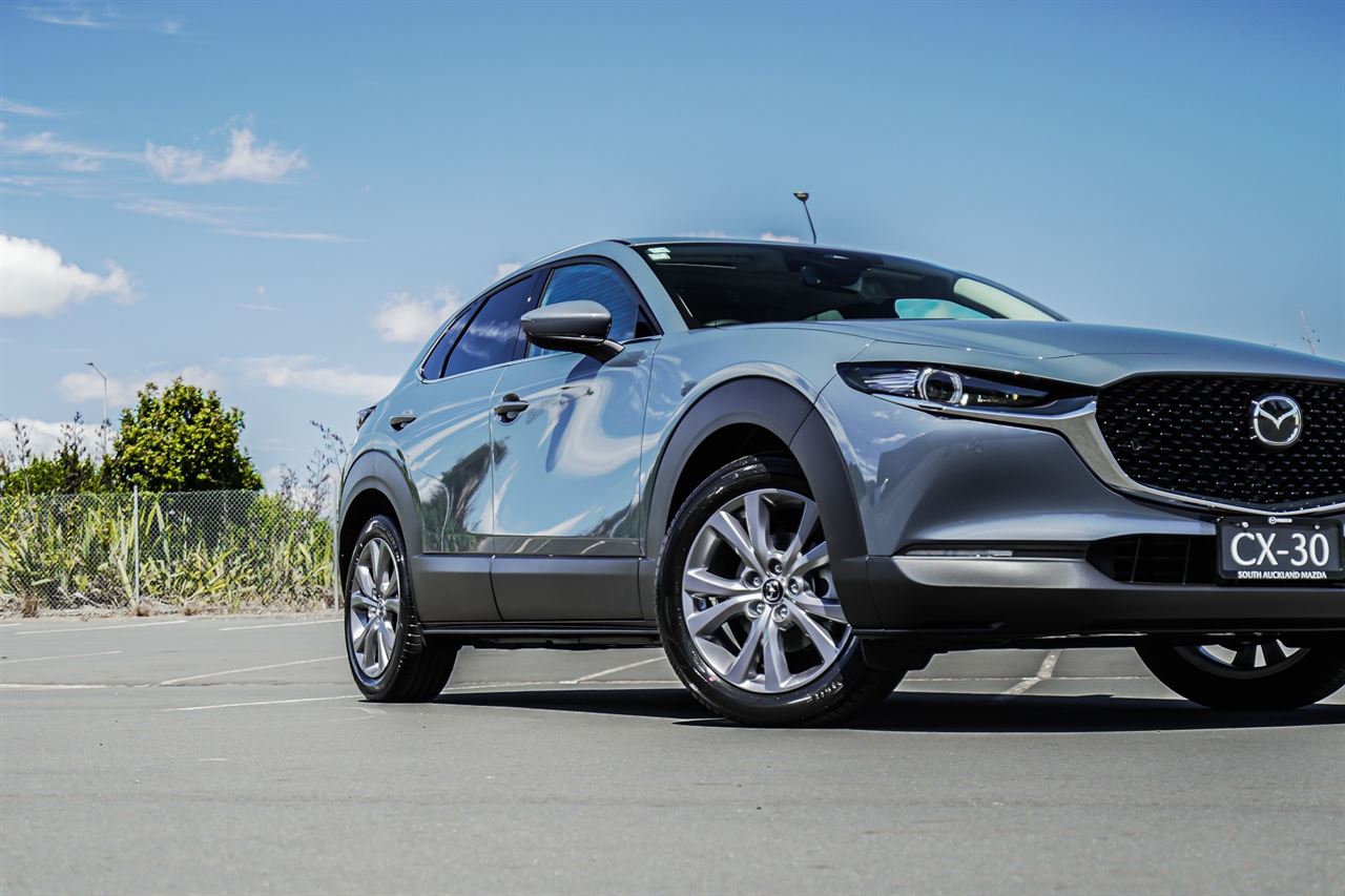 Vehicle image 5
