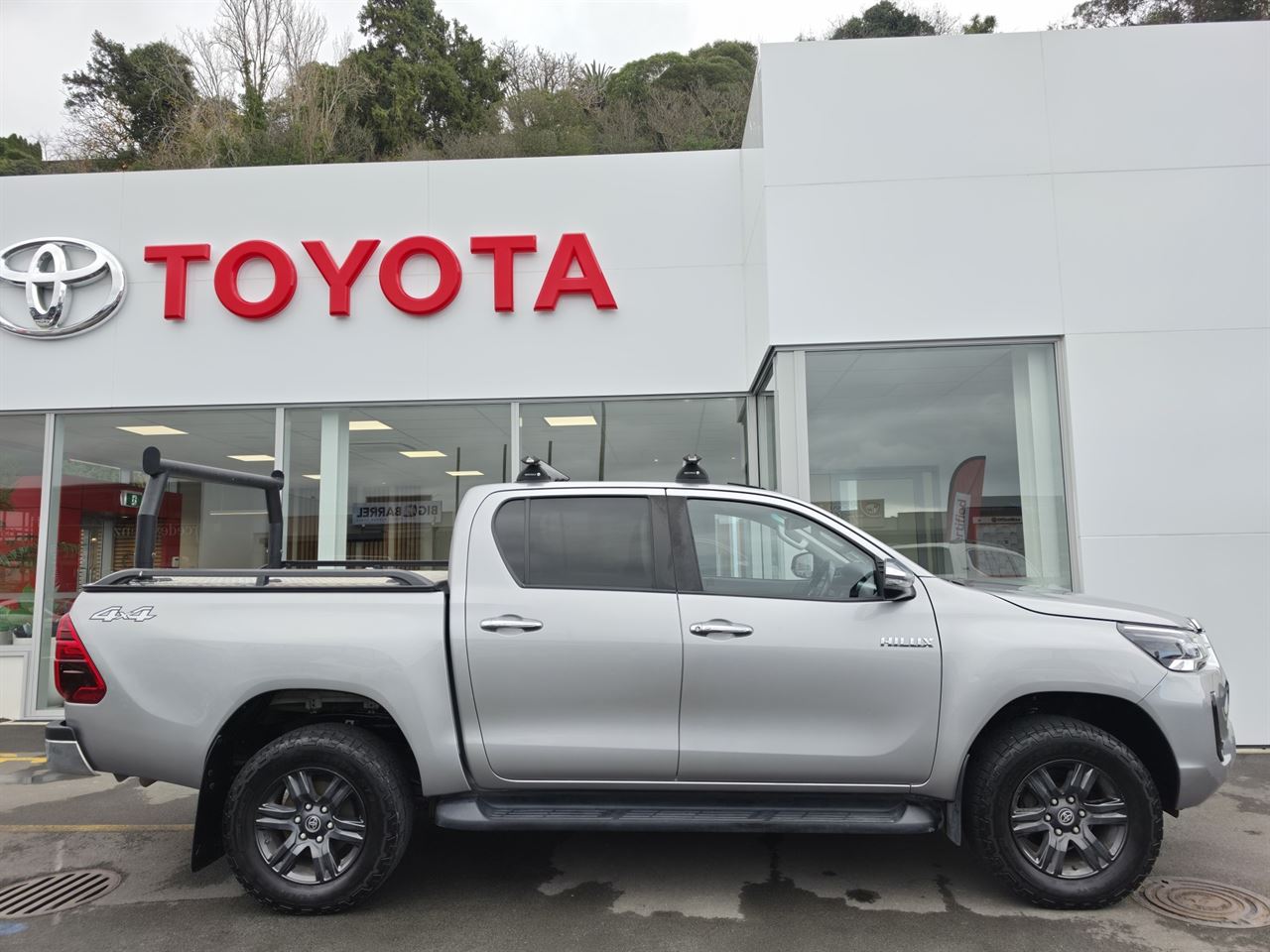 Vehicle image 2
