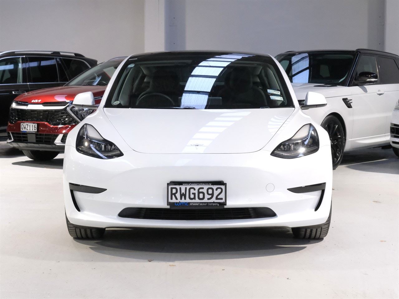 Vehicle image 3
