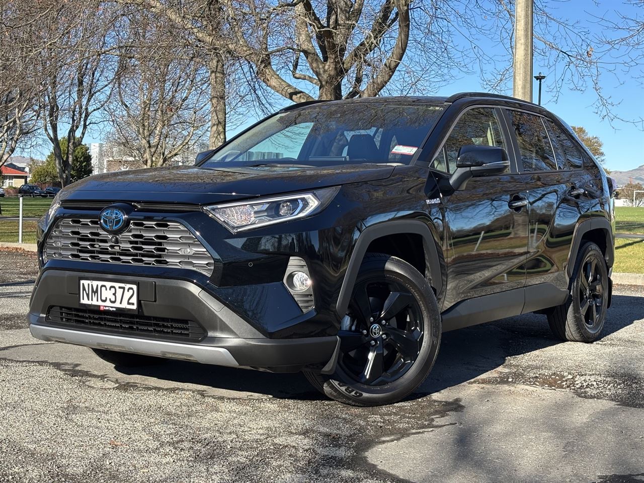 Vehicle image 3
