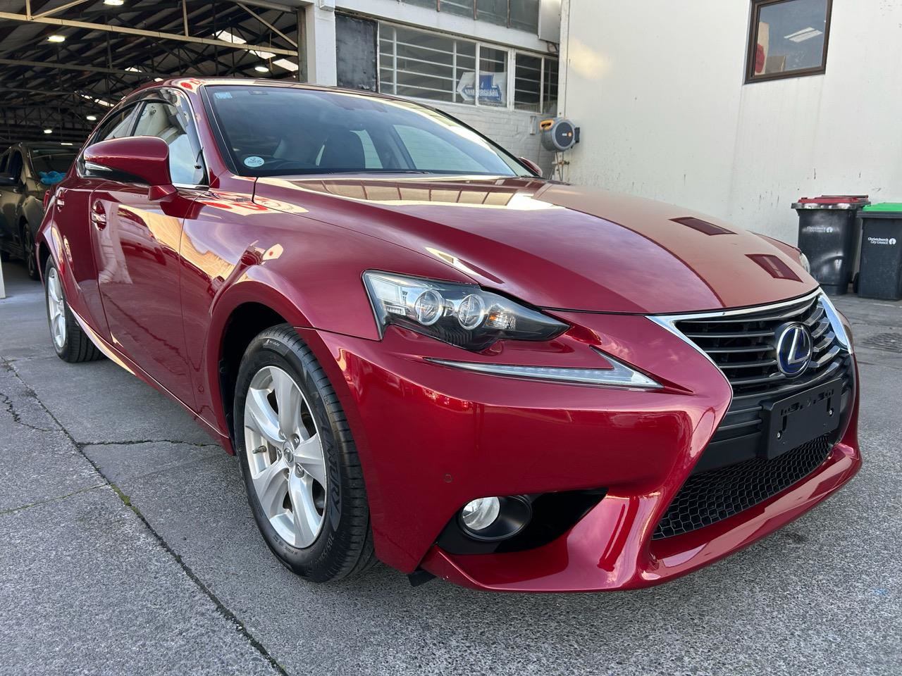 Vehicle image 4