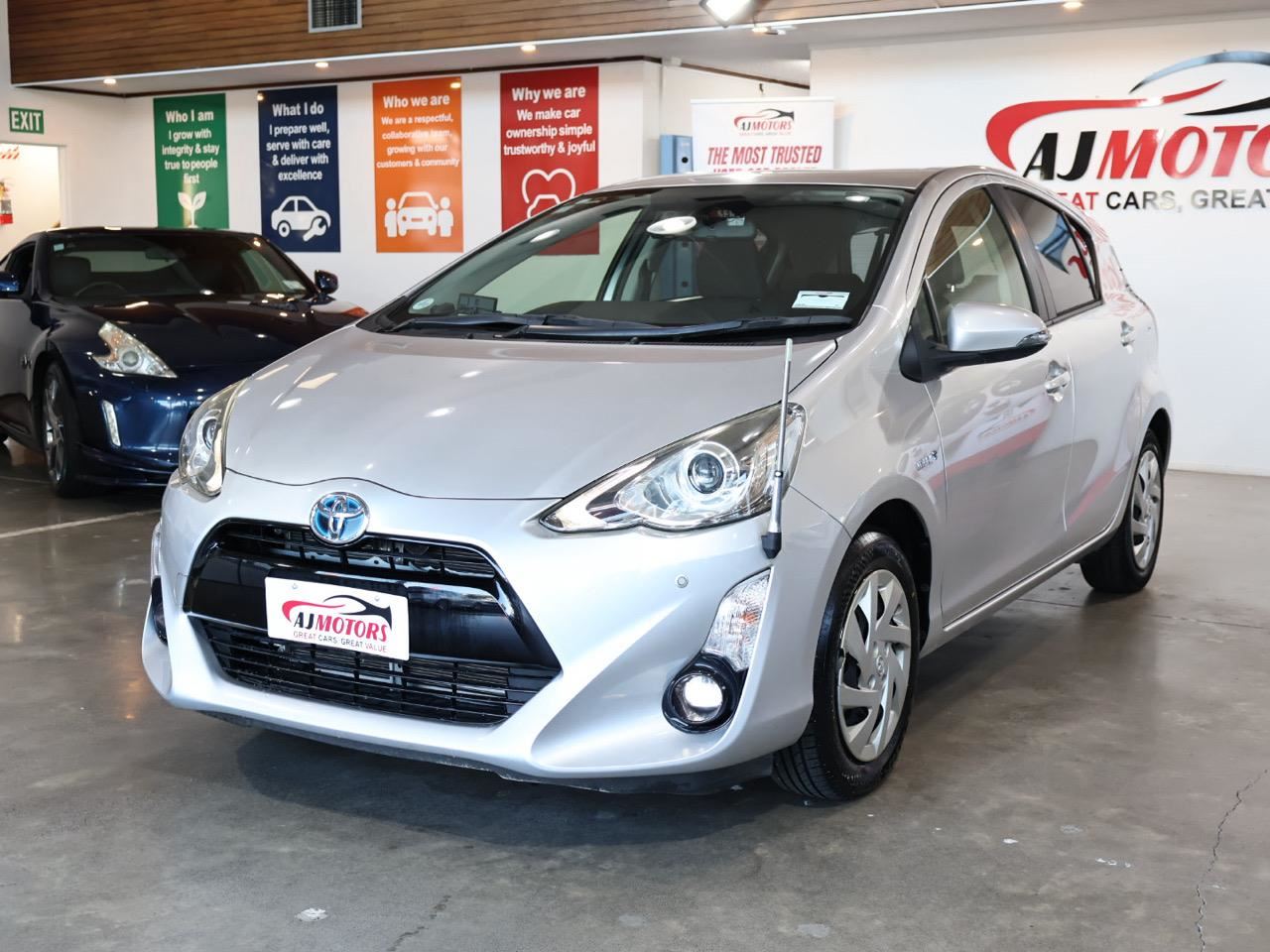 Vehicle image 3