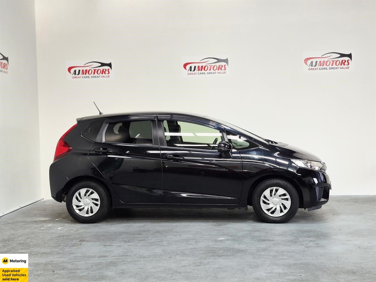 Vehicle image 3