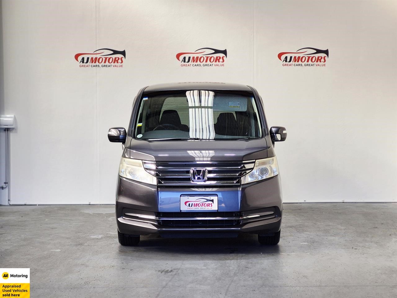 Vehicle image 2