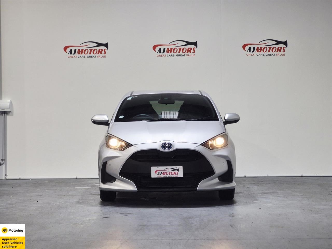 Vehicle image 2