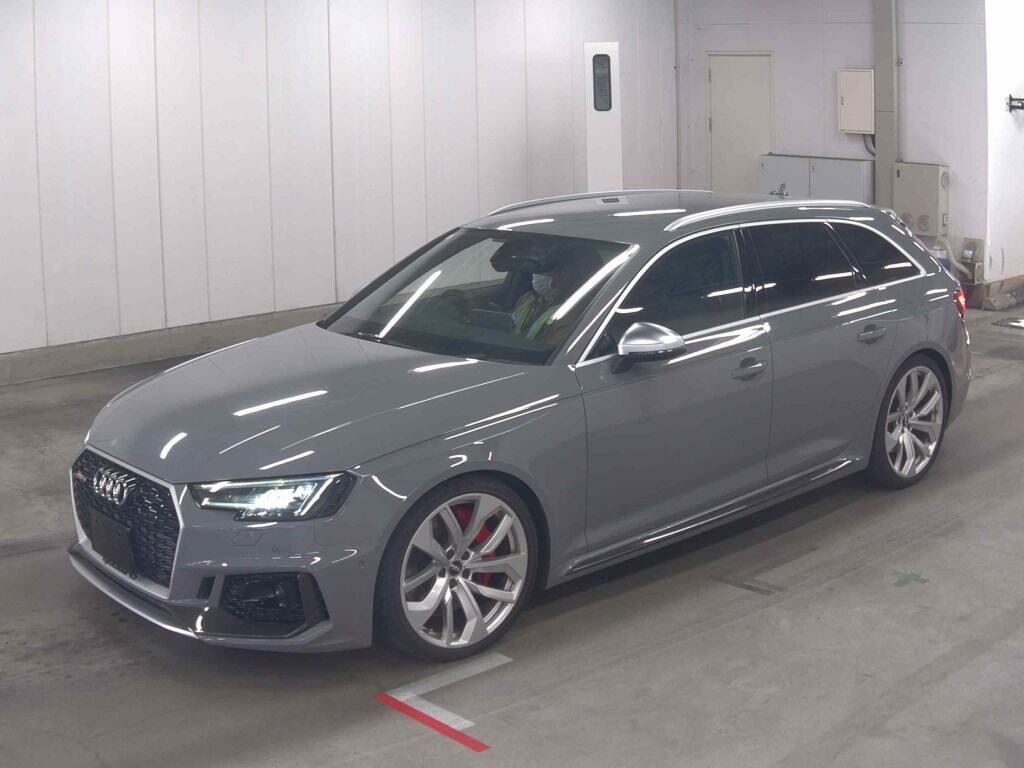 Vehicle image 4