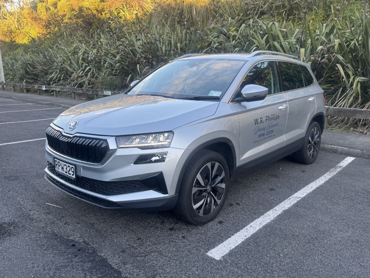 Vehicle image 3
