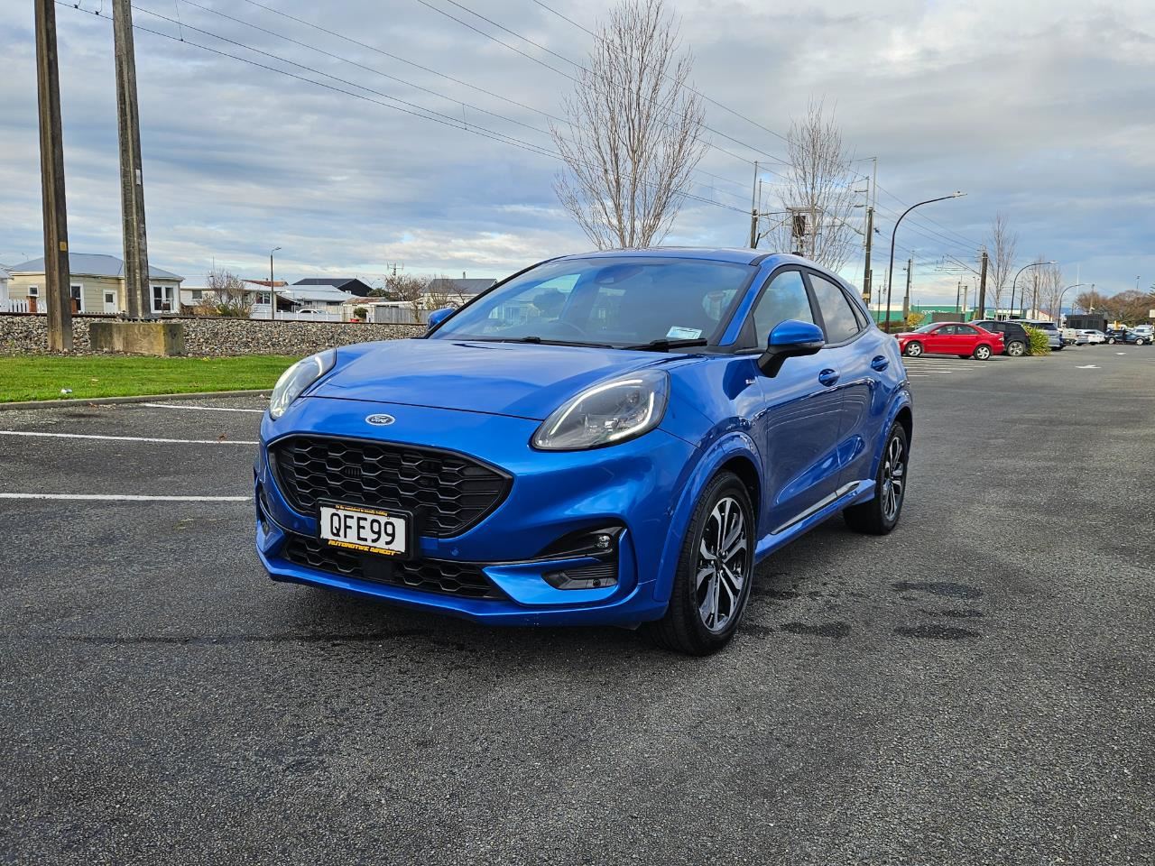 Vehicle image 3
