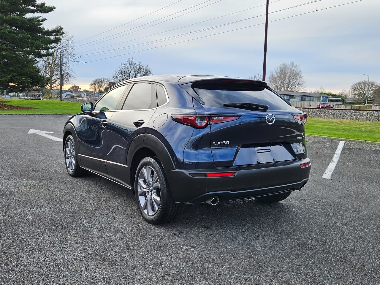 Vehicle image 4
