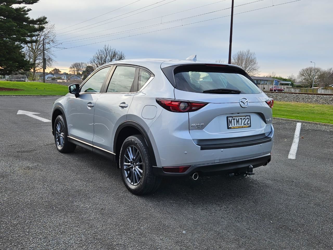 Vehicle image 4