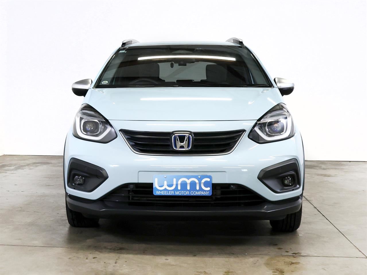 Vehicle image 3