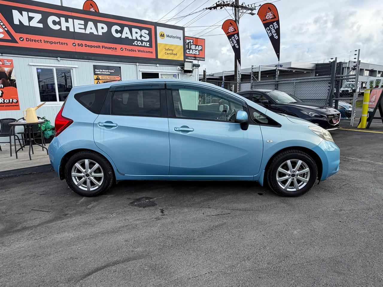 Vehicle image 5