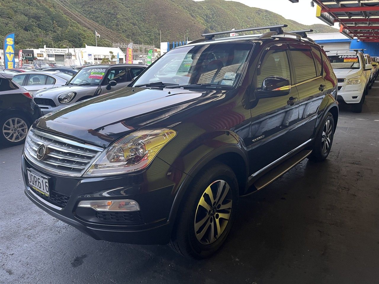 Vehicle image 3