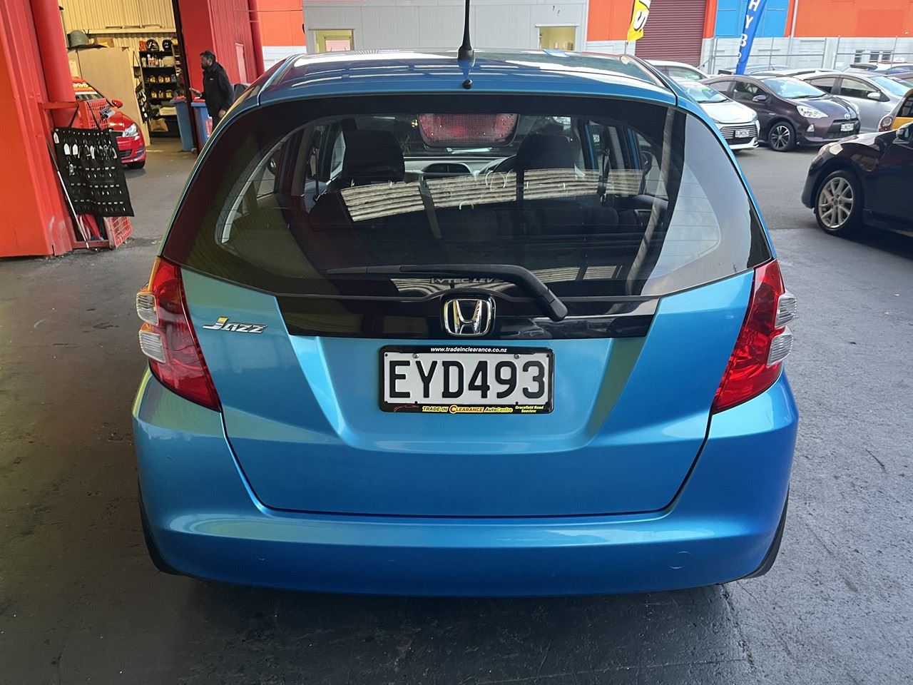 Vehicle image 5