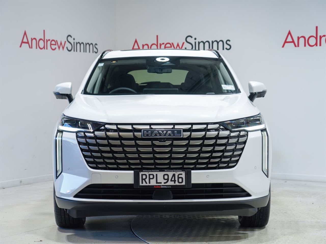 Vehicle image 4