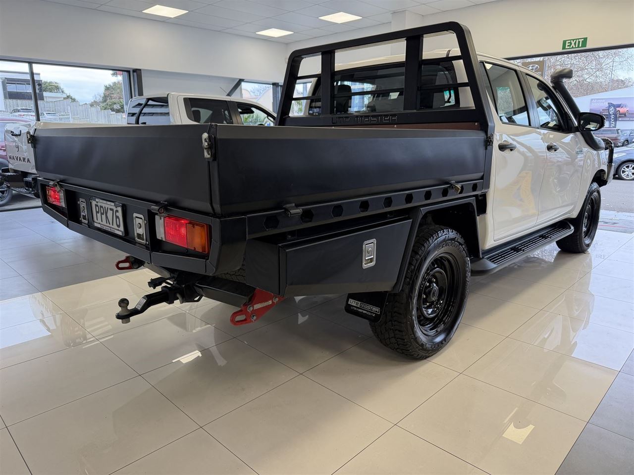 Vehicle image 3