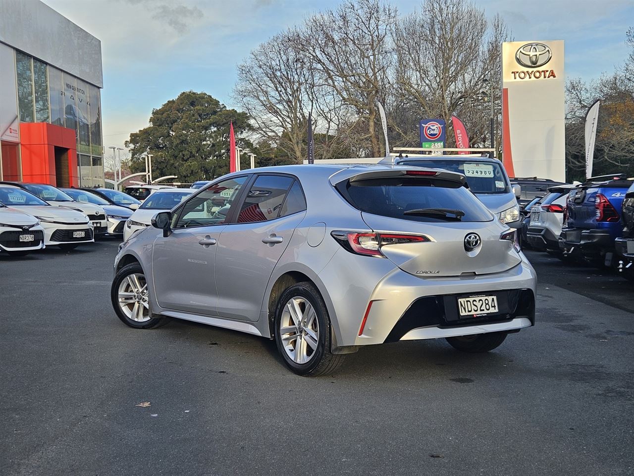 Vehicle image 3