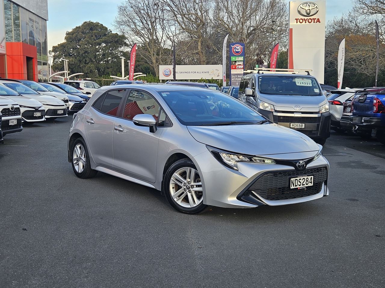 Vehicle image 5