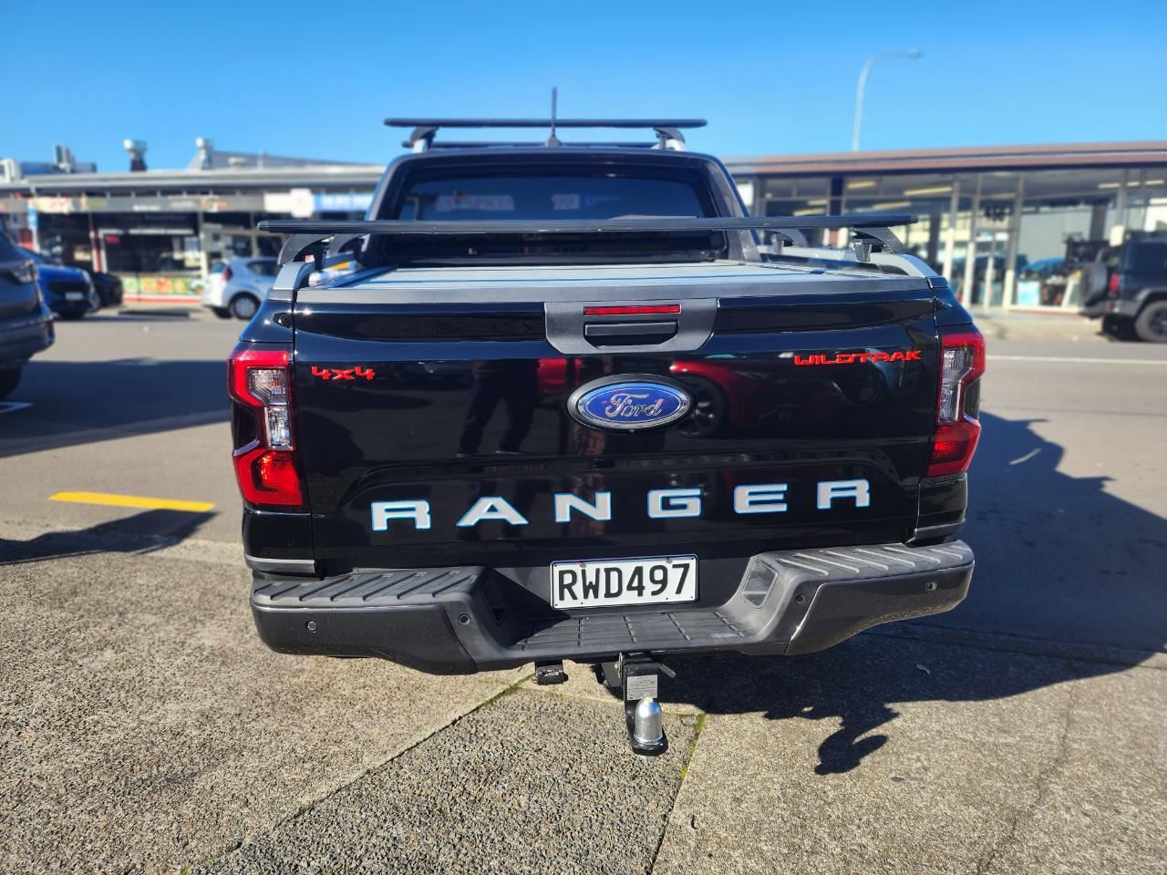 Vehicle image 4