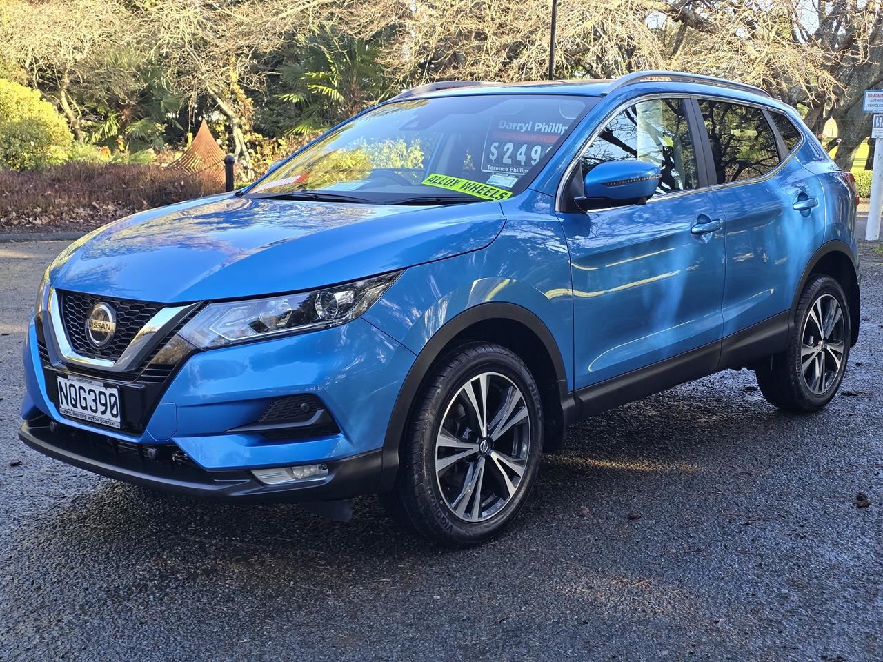Vehicle image 3