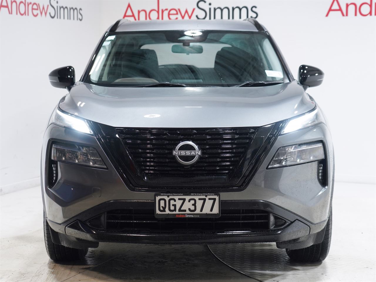 Vehicle image 4