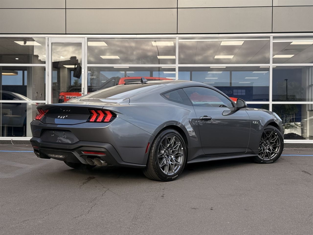 Vehicle image 3