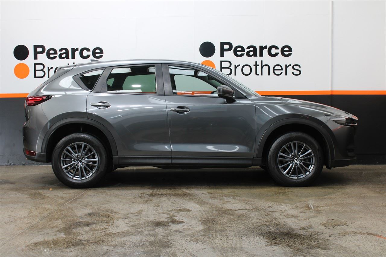 Vehicle image 5