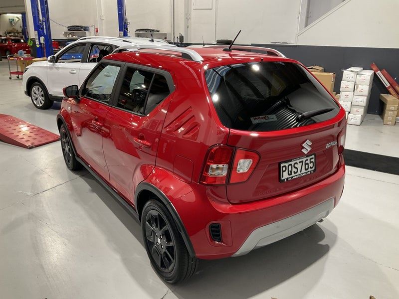Vehicle image 5