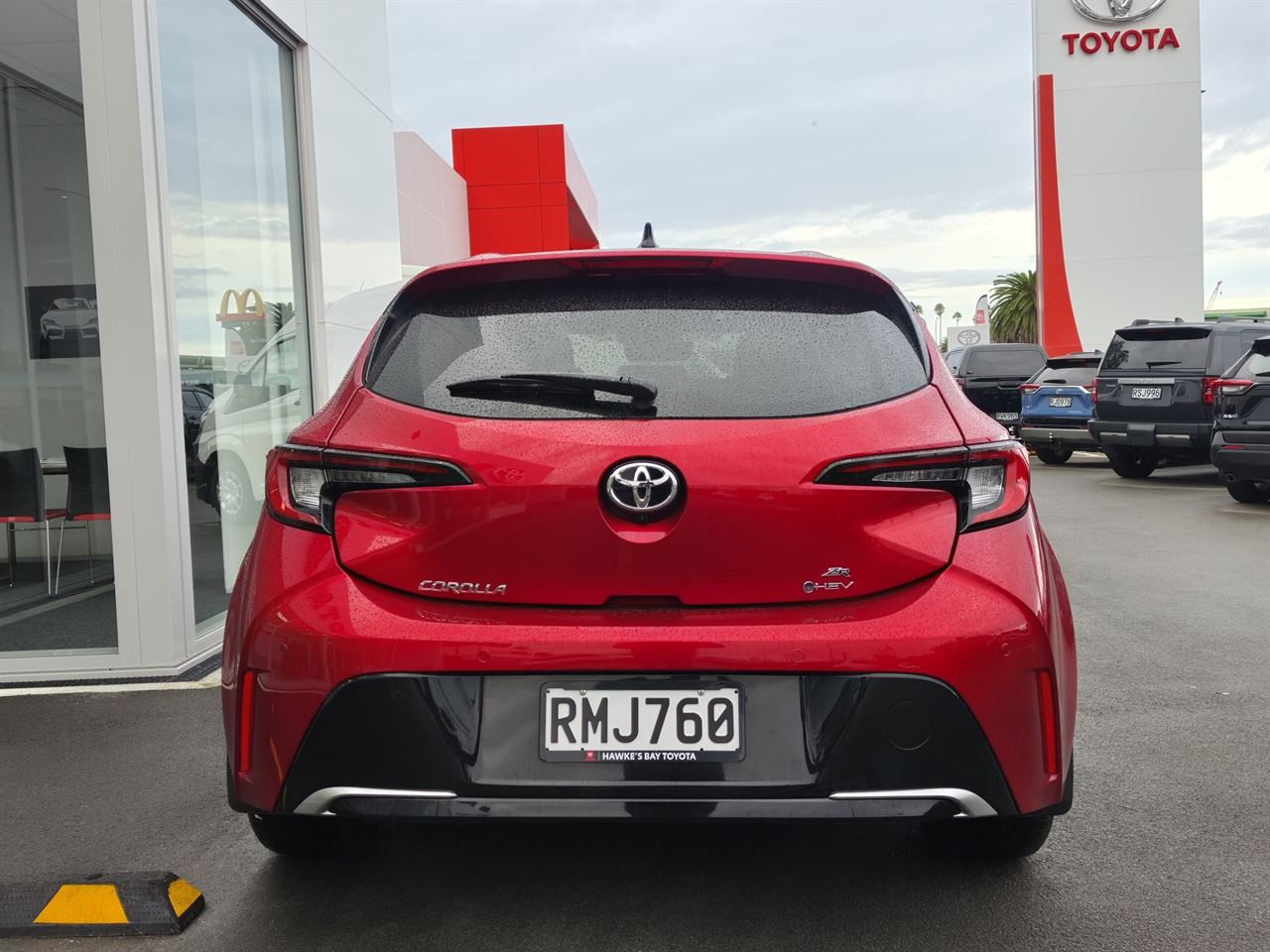 Vehicle image 4