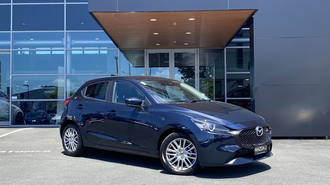 Vehicle image 3