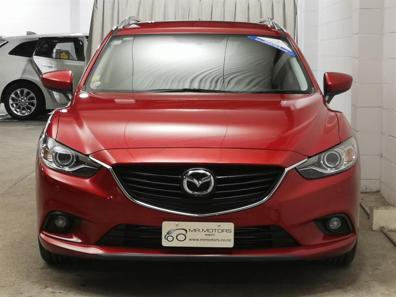 Vehicle image 4