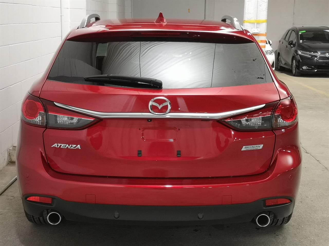 Vehicle image 5